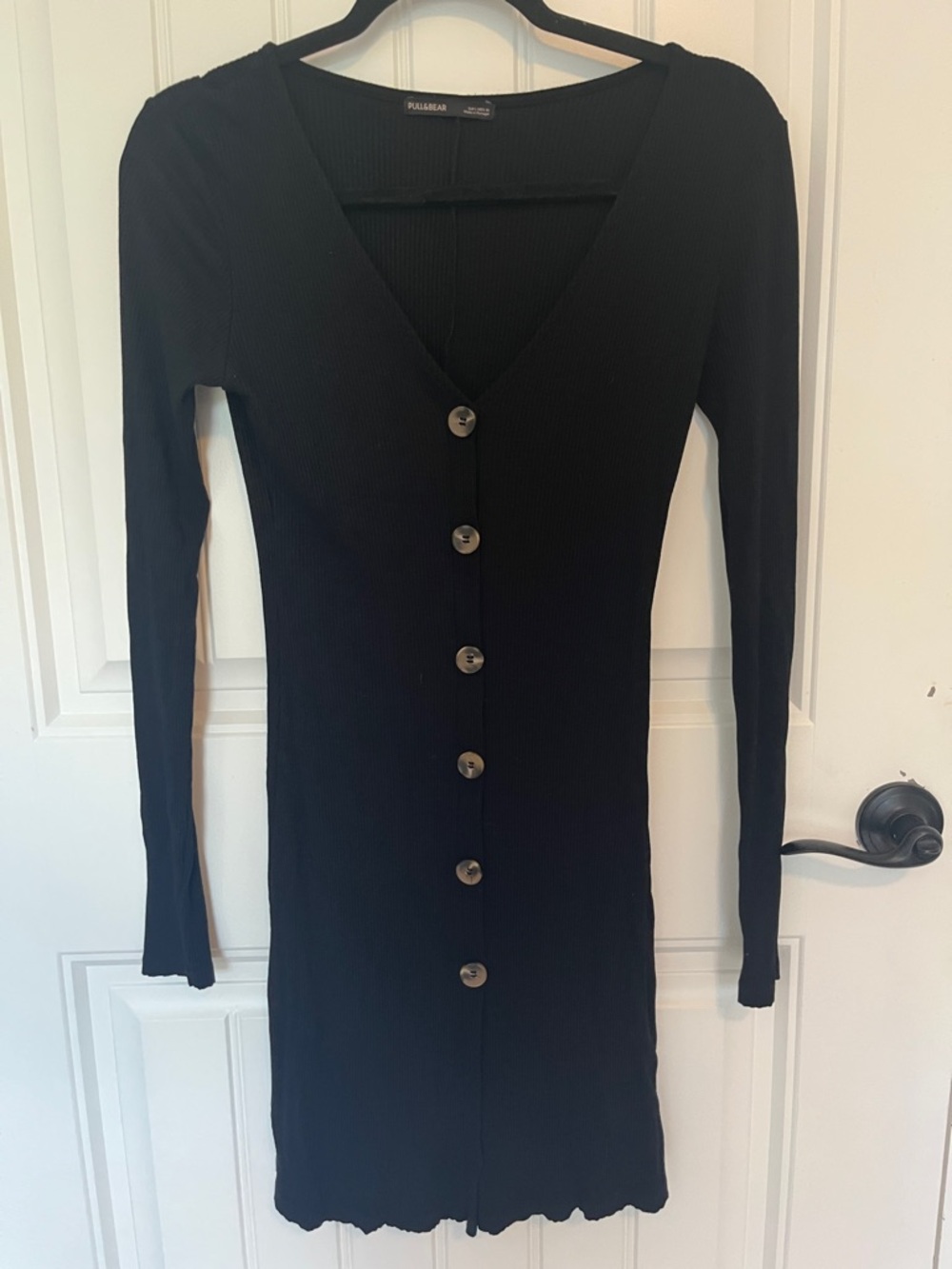 Pull&Bear Black Ribbed Button-Front Long Sleeve V-Neck Dress